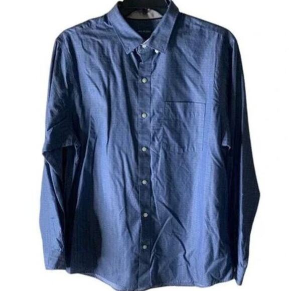 Van Heusen Originals Dress Shirt Men's Size XL Button Front Pocket Long Sleeves - Picture 1 of 7